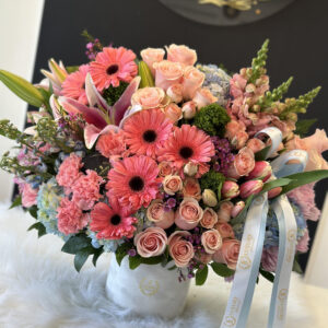 Pink & Blue Bouquet Luxury Box